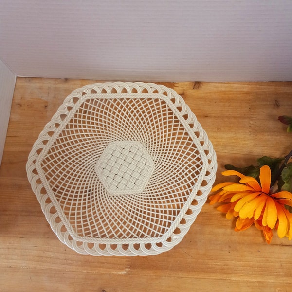 Belleek Hexagon Basket Weave Plate, Belleek Reticulated Plate, Belleek Basketware, Belleek Cake Platter, Bridal Shower Decor, Wedding Decor