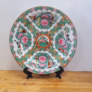 Vintage Chinese Famille Rose Medallion Display Plate, Collectible Plate, Famille Rose Medallion Plate, Floral Display Plate