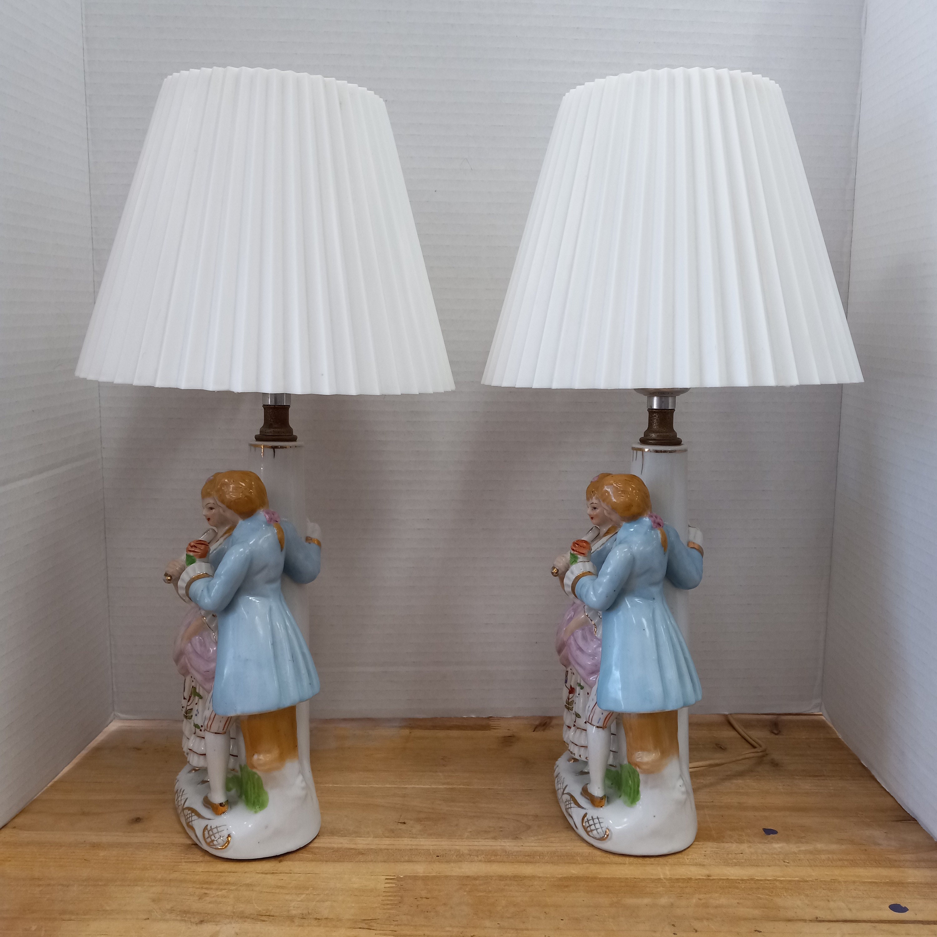 Pair Victorian Lamps Courting Couple, 2 Lamps Courting Couple Occupied
