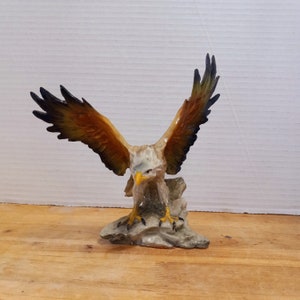 Vintage Pucci Arnart American Bald Eagle Figurine, Vintage Bald Eagle Figurine Perched Atop Rock, Collectible Figurine, 4th of July Decor,