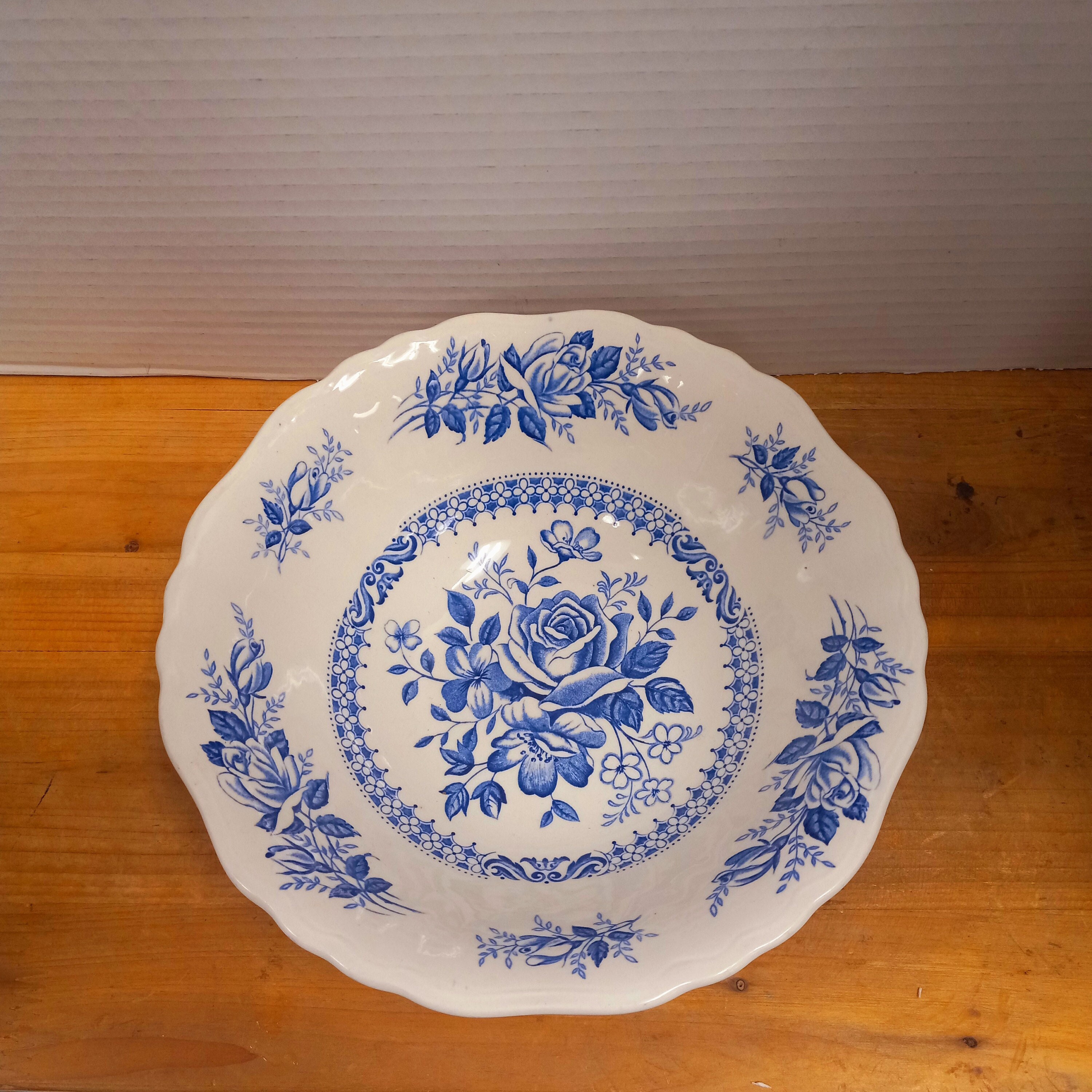 Vintage J&G Meakin Chelsea Roses Salad Bowl: Blue and White
