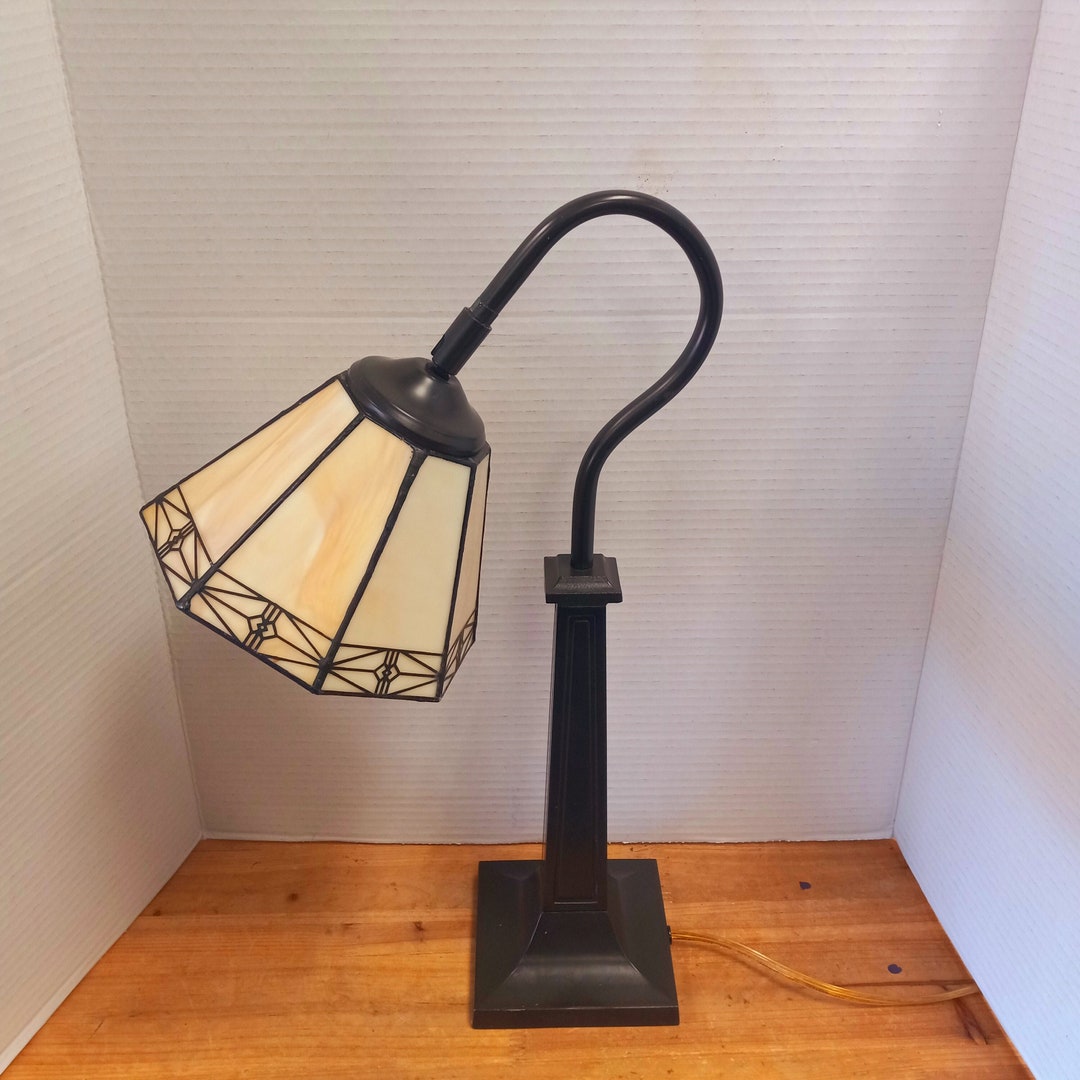 Tiffany Style Lamp Gooseneck Shaped Like Lamp Post, Stained Glass Desk ...