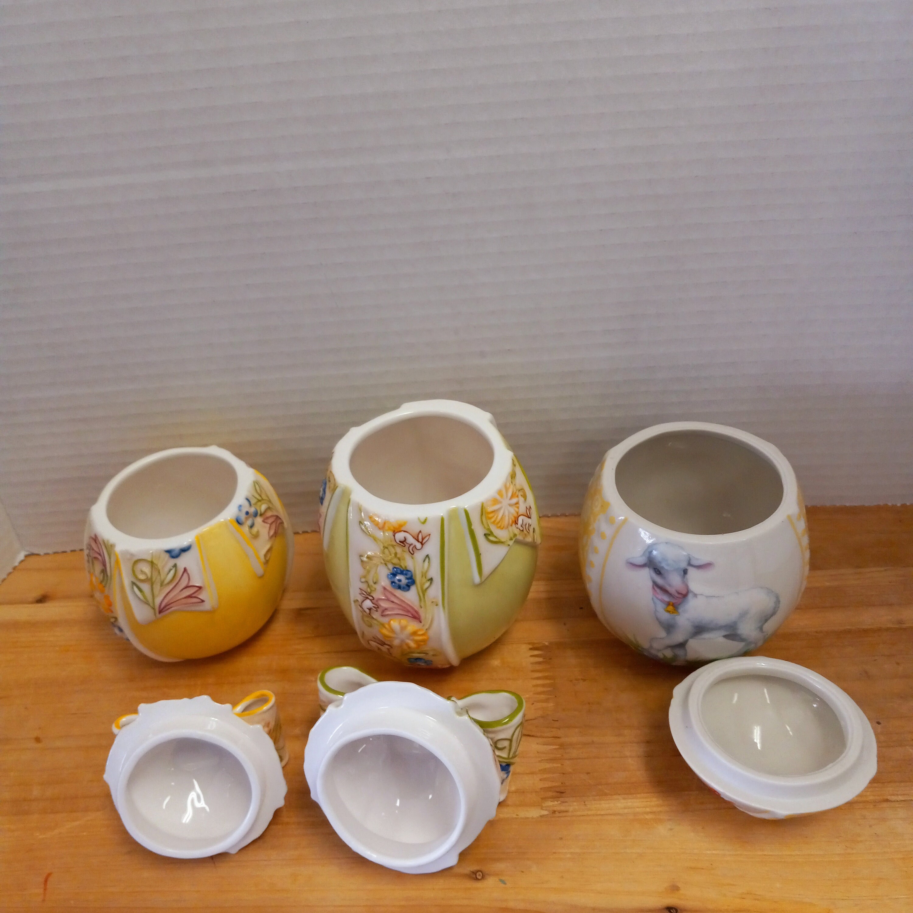 Villerndy&boch ビレロイ&ボッホ イースター エッグボックス Villeroy and Boch Easter Egg, Choose One, Egg Shaped Trinket