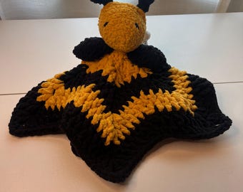 Crocheted Baby Lovey / Stuffed Bee Security Blanket