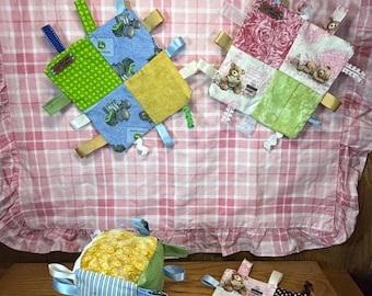 Sensory Baby Crinkle Toy | Cube with Rattle