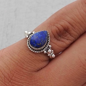 Bague en lapis lazuli, bague avec pierres précieuses, bague faite main, bague pour femme, bague en lapis bleu, bague en argent sterling 925, bague tendance pour elle, bague en lapis