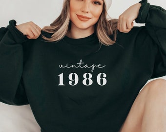 Classic 1986 Sweatshirt For Women, Vintage 1986 Sweatshirt, 38th Birthday Sweatshirt, 38th Birthday Gifts for Women, 1986 Crewneck,1986 Gift