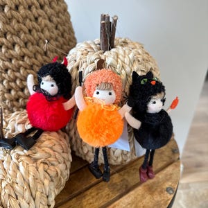 Gisela Graham Wool Felt Spooky Doll Witch Cat Pumpkin Devil Kids Hanging Halloween Decoration 16cm Ornament Gift