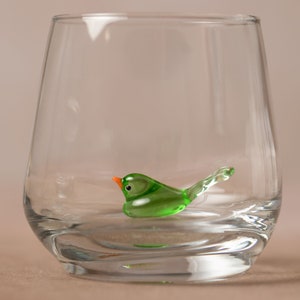 Drinking glass with green bird | Animal figure | 3D | Murano glass | Glass with figure | Handmade | Water glass | Cup