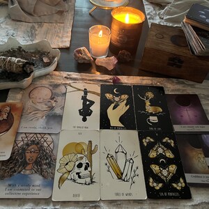 Tarot card reading