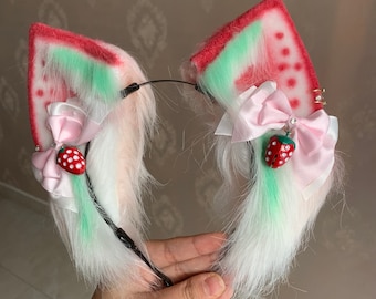 Handgemachtes Erdbeer-Katzenohr | Süßes realistisches Tierohr | Geschenk für Sie
