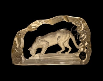 DARTINGTON CRYSTAL ‘LIONESS’ Art Glass Paperweight Capredoni - Lion Sculpture