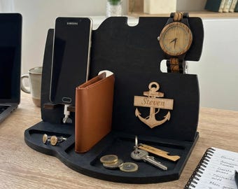 Wooden Phone Docking Station – Personalized Desk Organizer for Men – Engraved Charging Stand for Husband or Boyfriend