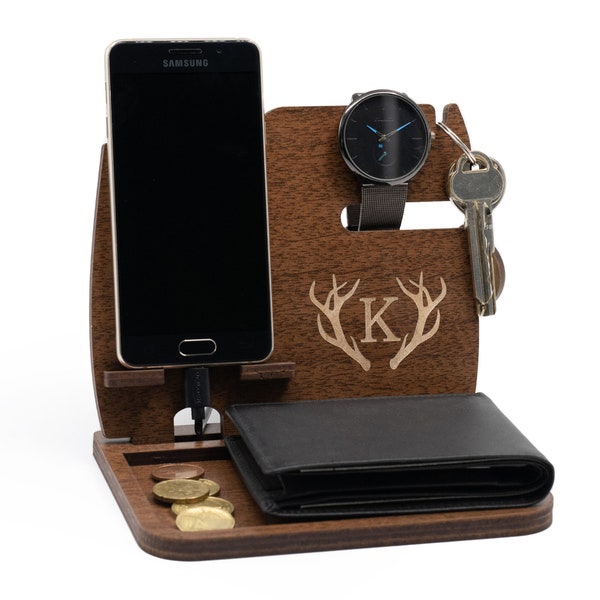 Personalisierte Tech Accessoire Telefon Stand Halter Lade Dockingstation Geburtstag Jahrestag Geschenk für Mann Him Mann Schreibtisch Organizer aus Holz