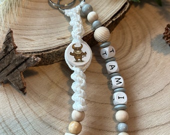 Anhänger aus Perlen und Makrameeflechtung und „Sternzeichen“ Rucksack- oder Schlüsselanhänger personalisiert