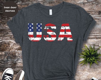 Retro USA T-Shirt: Patriotic 4th of July Tee