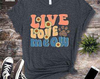 Shirt Live Love Meow Cat: kleurrijk T-shirt met pootafdruk
