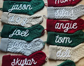 Bas de Noël en tricot brodé à la main personnalisé - Un souvenir de Noël confortable et personnalisé pour la famille, les amis et les enfants