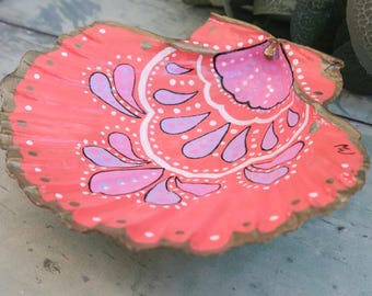 Large Hand Painted Pink Shell Ring Jewellery Trinket Dish