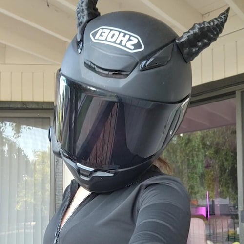 black football helmet with visor Riddell Axiom football helmet