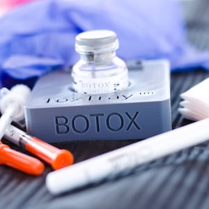 Botox Single Tray, Botox Bottle Spill Reducing ToxTray Tower, MedSpa, Aesthetic Nurse Injectors, NP, PA&#39;s, MD&#39;s, Beauty Nurse Gift
