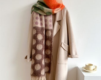 Women's Cashmere Warmth: Luxurious Scarves for Winter