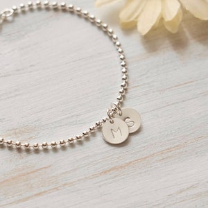 Bracciale con lettera iniziale dell'alfabeto in argento sterling, braccialetto con pietra zodiacale S925 con nome di perline, braccialetto minimalista personalizzato, regalo per lei immagine 7