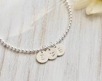 Bracciale con lettera iniziale dell'alfabeto in argento sterling, braccialetto con pietra zodiacale S925 con nome di perline, braccialetto minimalista personalizzato, regalo per lei