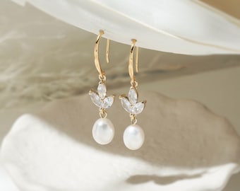 Natural Freshwater Pearl on Leaf Sterling Silver Dangle Earrings, Gold Genuine Pearl Hook Earring, Wedding Bride Drop Earring, Gift for Her