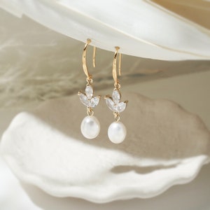 Natural Freshwater Pearl on Leaf Sterling Silver Dangle Earrings, Gold Genuine Pearl Hook Earring, Wedding Bride Drop Earring, Gift for Her