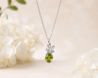 Collana con pietra portafortuna di agosto, ciondolo in peridoto naturale, collana con ramo d'ulivo, gioiello placcato argento, idea regalo
