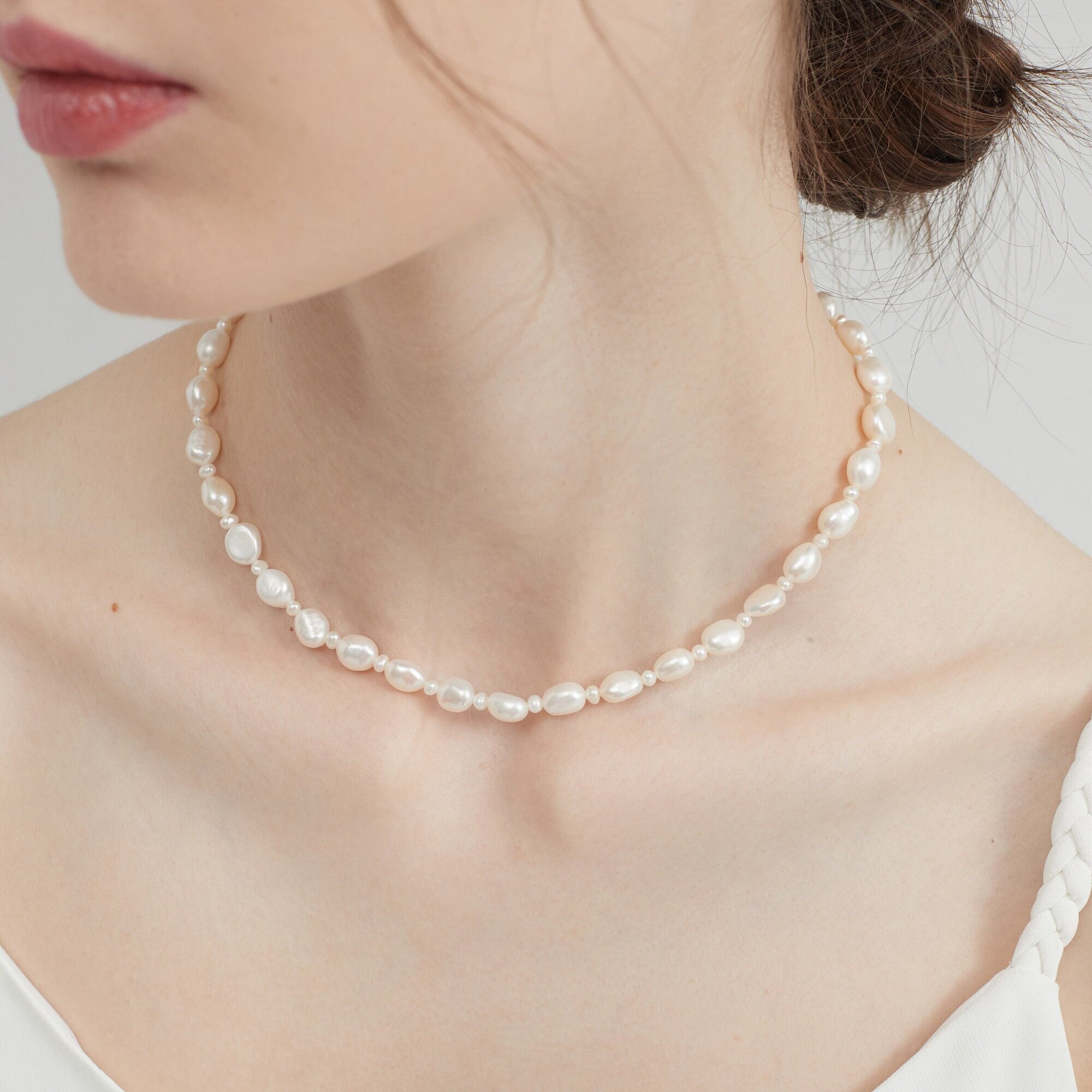 Collier chaîne plaqué or Vintage perles fleurs Élégant – Angèle Vintage