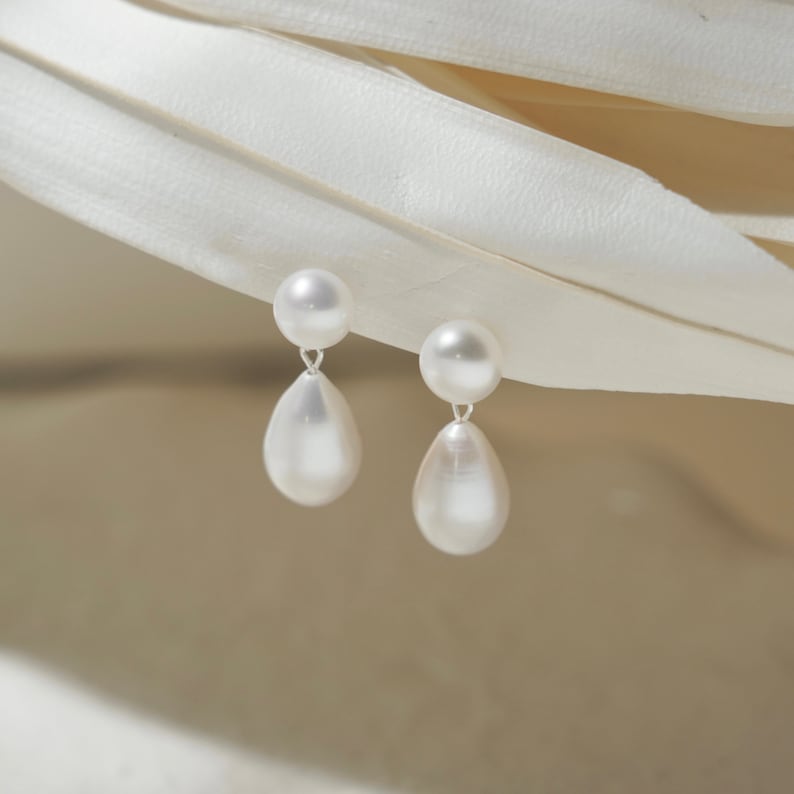 Orecchini pendenti pendenti in argento sterling con perle doppie naturali, orecchini a bottone con perle d'acqua dolce vere goccioline S925, regalo di gioielli per la sposa immagine 2