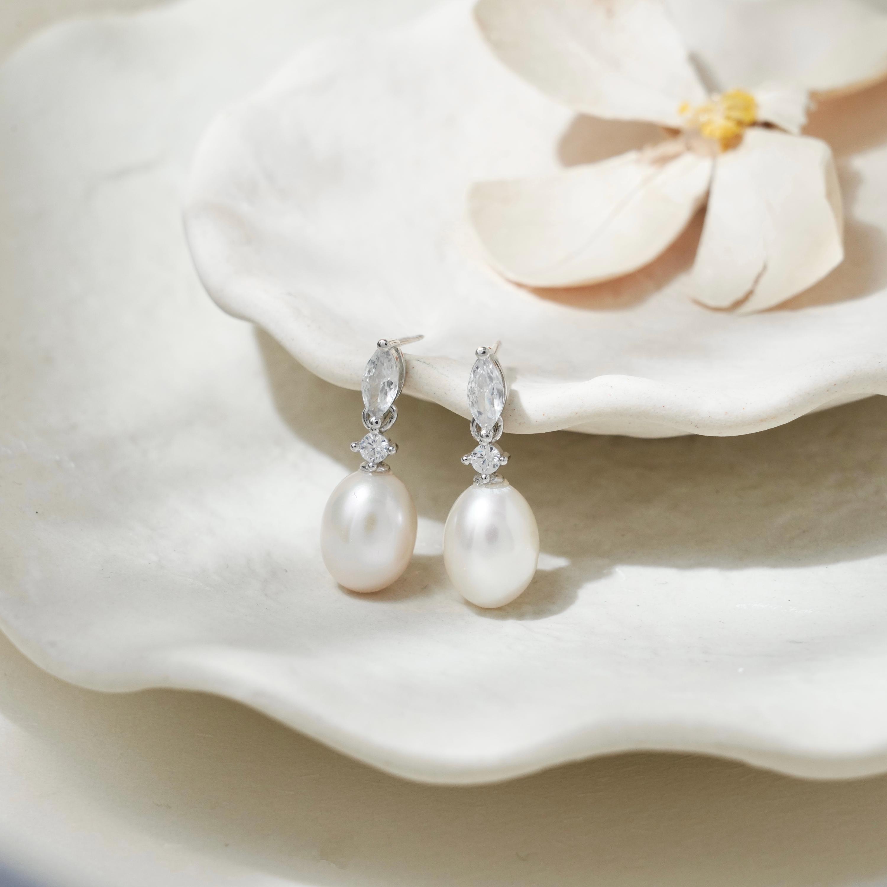 Freshwater Pearl Crystal Stud Earrings