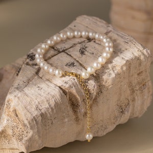 Natural Freshwater Pearl Bracelet, Dainty Real Pearl Bead Bracelet, Wedding Bride Bridesmaid Bracelet, Gift for Her image 4