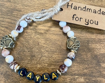 Bracelet extensible Jasper avec nom d'animal de compagnie - nom personnalisé de chat de chien, bijoux commémoratifs d'animal de compagnie, bracelet de maman de chien, cadeau d'amant de chat, cadeau de sympathie, perte d'animal de compagnie