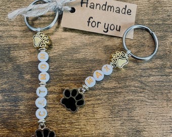 Porte-clés personnalisé avec nom d'animal de compagnie : Porte-clés commémoratif en perles avec empreinte de patte