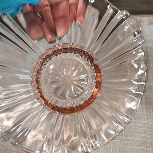 Platos Anchor Hocking rosas con patrón Fortune