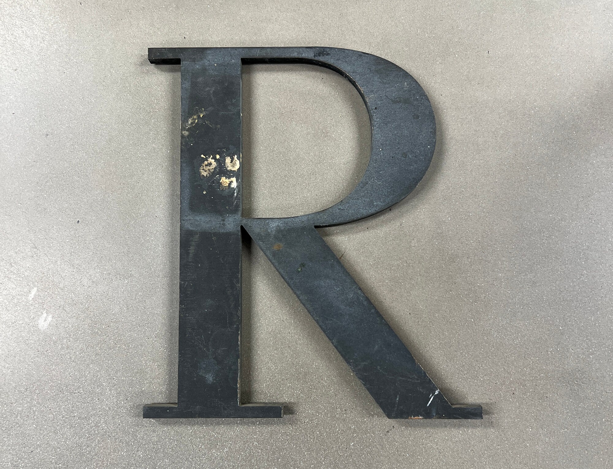 Steel Letter R Flat Metal Letter Reclaimed Old Sign - Etsy