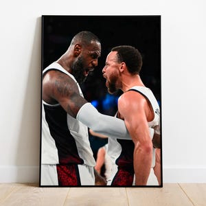 Póster de Stephen Curry x LeBron James 2024, Celebración de Stephen Curry y LeBron James, Póster de la NBA, Decoración de pared, Arte mural, Tapices