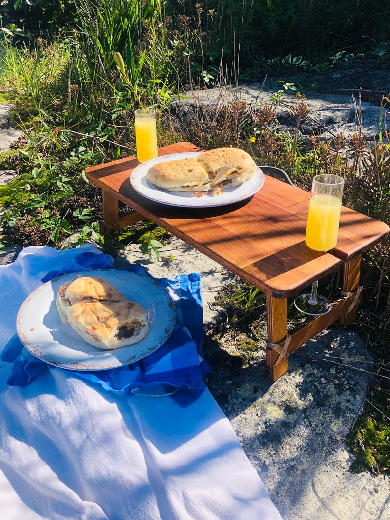 Picnic Butler amoré Foldup Wine Table Handmade Gifts Sunset Cinemas