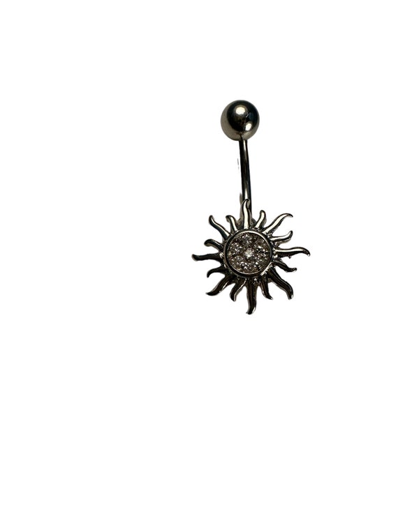 Belly Button piercing - image 2