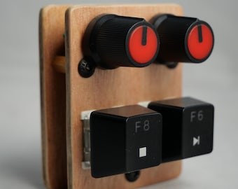 midiMe Compact Midi Controller with 2 Note Buttons 2 Potentiometers and LEDs