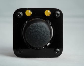 useMidi pipSqueak 2025: Handwired MIDI Controller with Joystick & Potentiometers