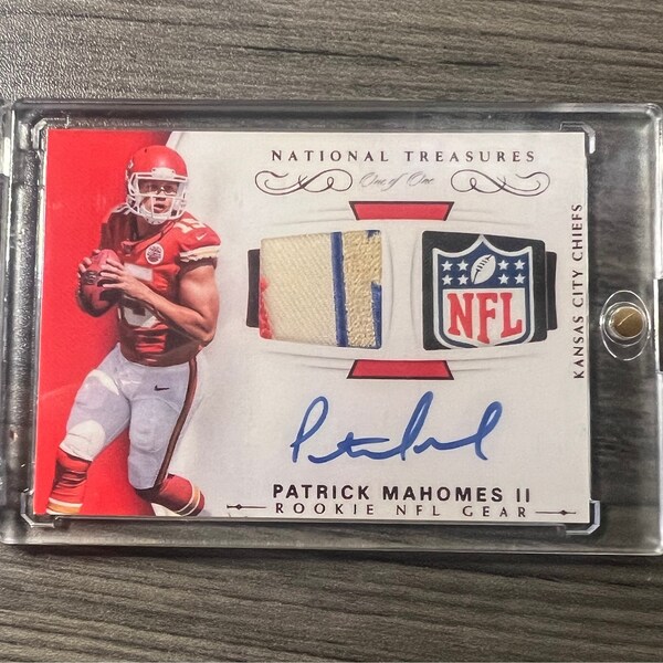 Reprint Patrick Mahomes II 2017 NT Rookie Gear Signature Combos NFL Shield Tag Signed Patch Rookie Auto Card 1/1 Facsimile
