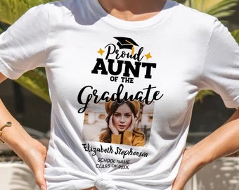 Camiseta orgullosa de la tía del año del nombre de la escuela de fotos de posgrado