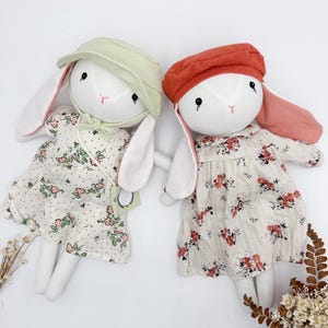 Handgemachter Hase Stofftier, Ostergeschenk für Kinder Korb, Baby-Dusche-Geschenk, personalisierte Hase Puppe, Kinderzimmer Kinderdekoration