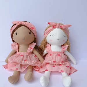 Poupée de chiffon faite main avec robe rose amovible - Excellent cadeau pour bébé fille - Cadeau de Saint-Valentin pour elle
