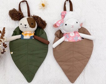 Leaf sleeping bag for little dolls, linen miniature bag for doll 1:12 scale, Mini stuffed animal accessories for, handmade birthday gift