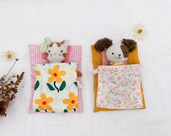 Bedding set for dolls, blanket and pillow for mini stuffed animals, accessories for tiny pocket dolls, Handmade miniature linen toy for kids